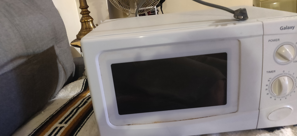 Working White Microwave!!! 👨‍🍳🧑‍🍳👩‍🍳 thumbnail