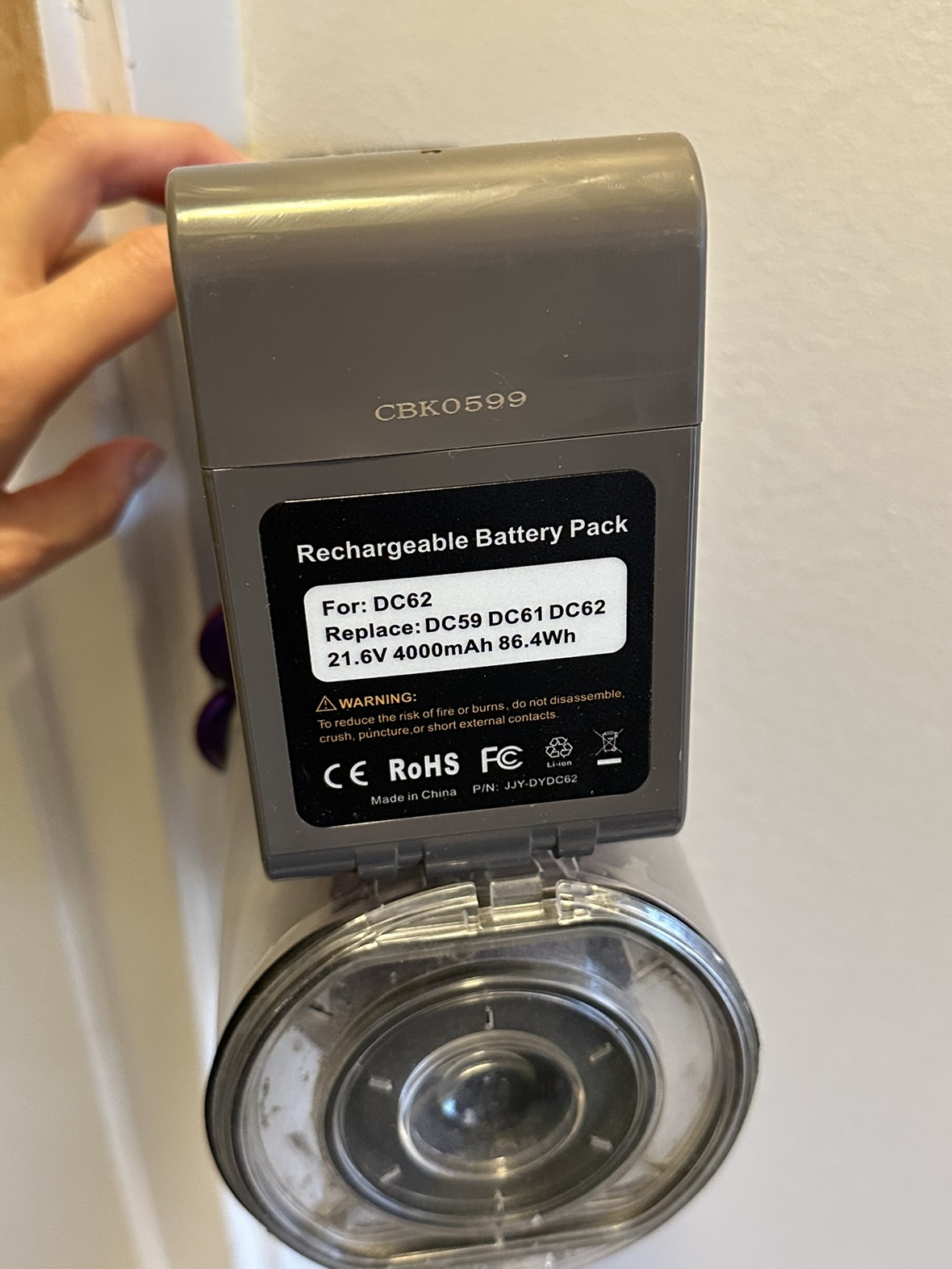 Dyson vacuum cleaner - photo 3