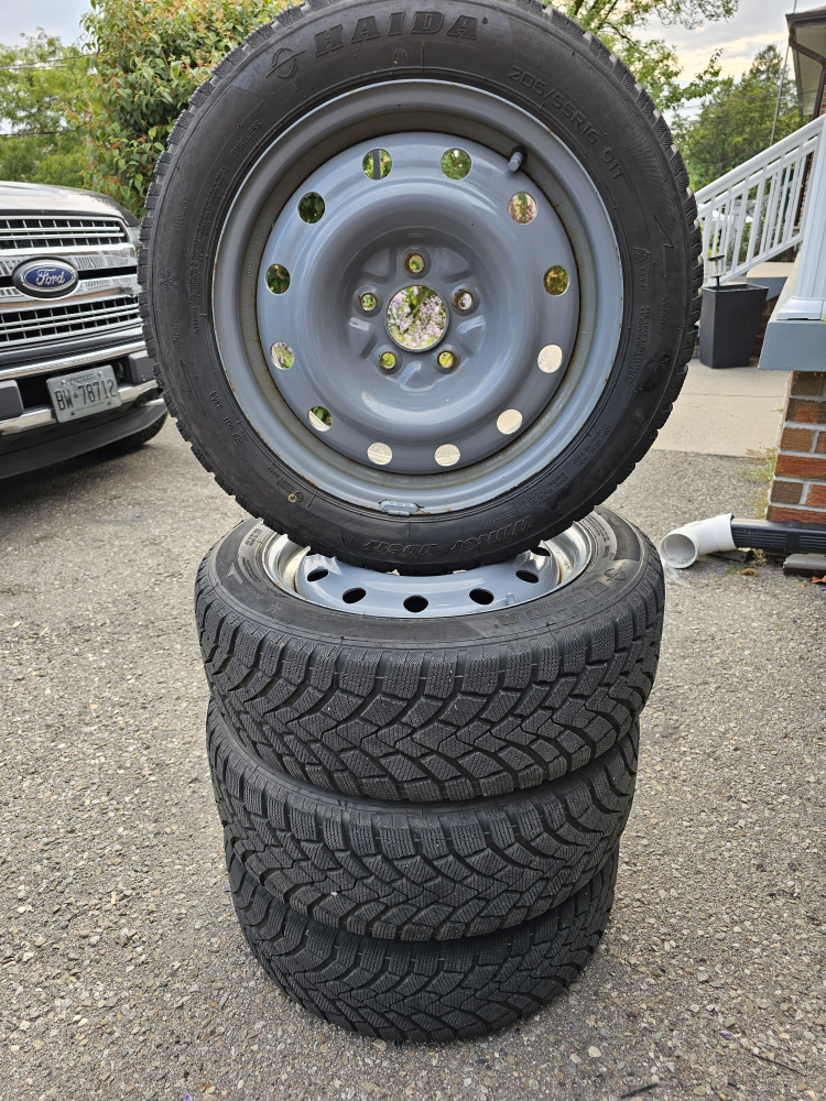 205/55/16  HAIDA HD617  Winter Tires and Rims - photo 3