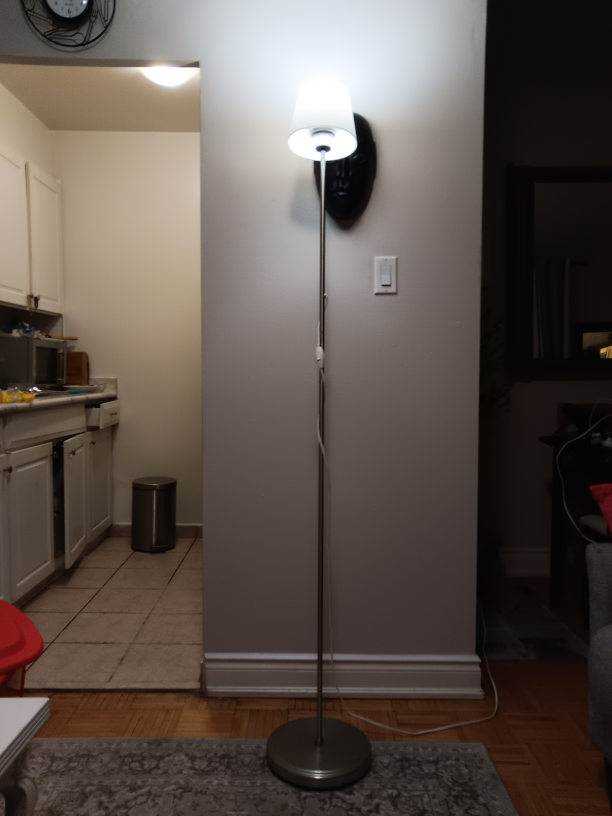 FLOOR LAMP