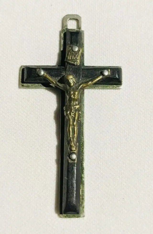 Antique crucifix thumbnail