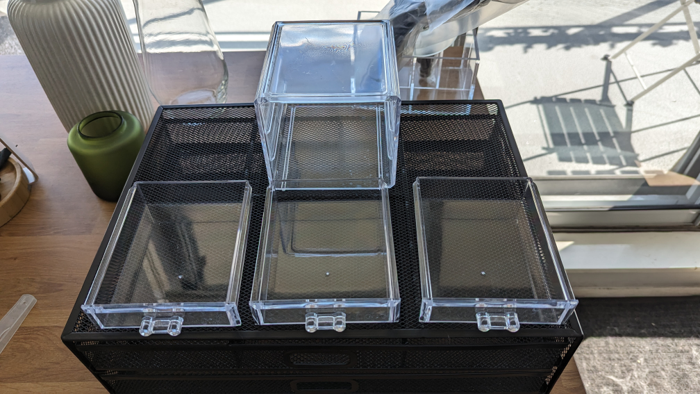 Small acrylic drawers image indicator(2)