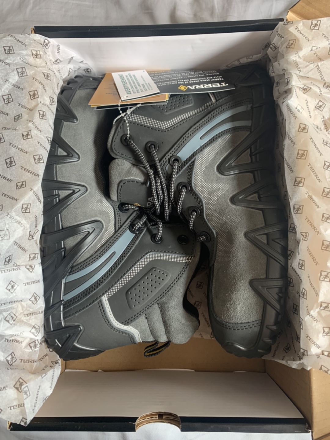 Brand New Mens Safety Shoes thumbnail