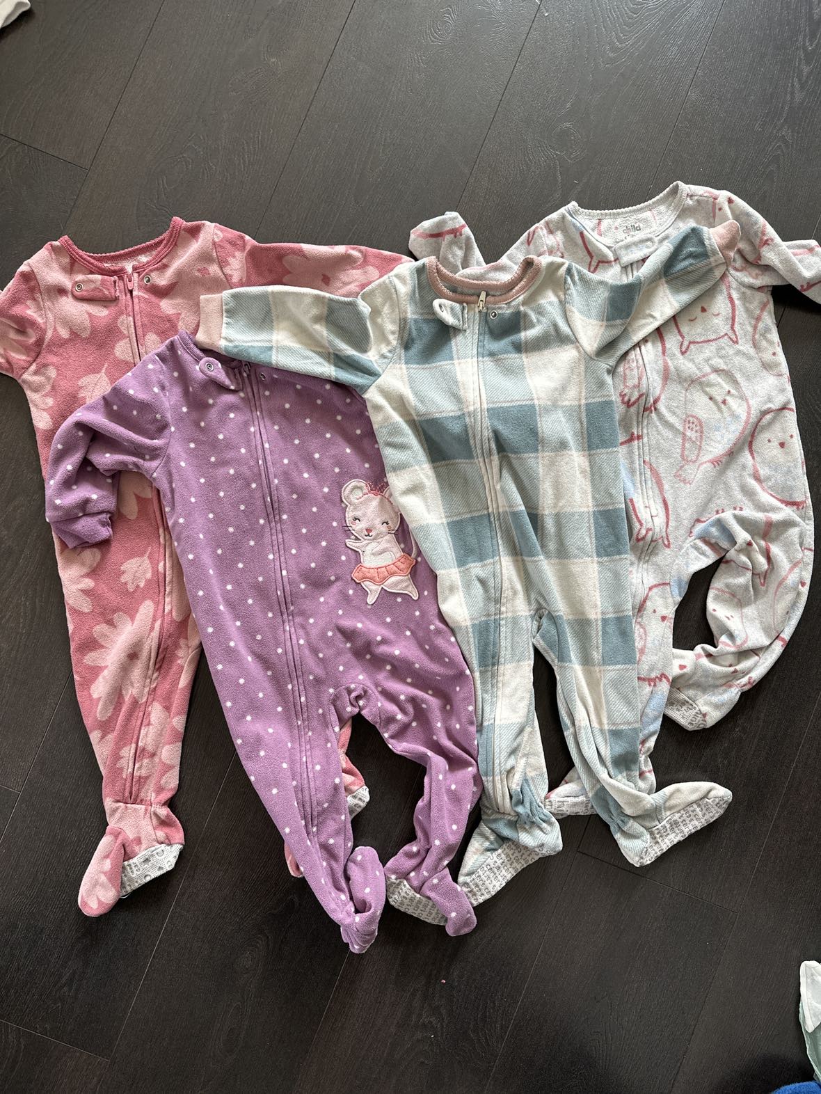 Almost 100 Baby Girl Clothes pieces  - Clearing out everything image indicator(9)