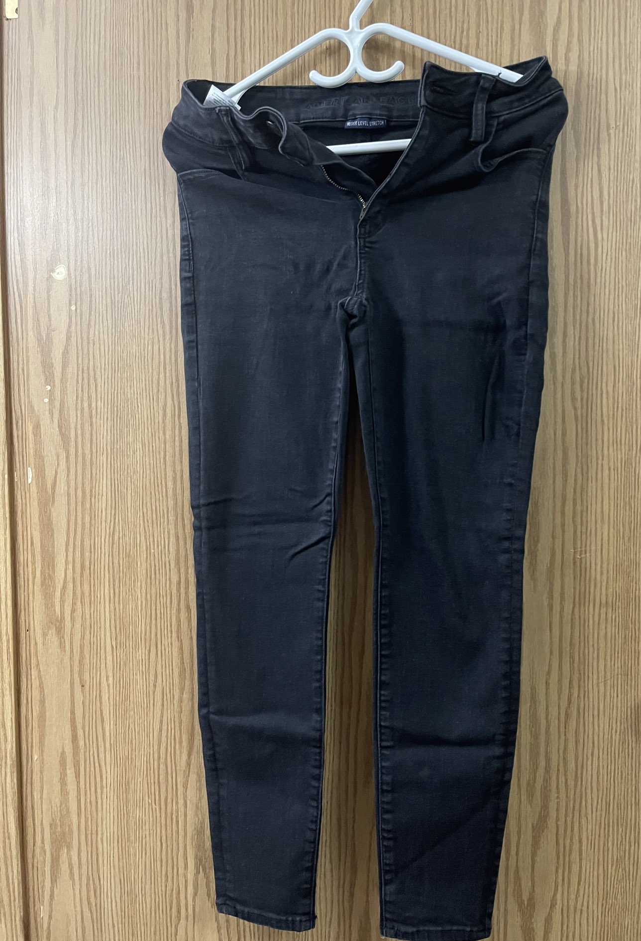 American Eagle Jeans Women thumbnail