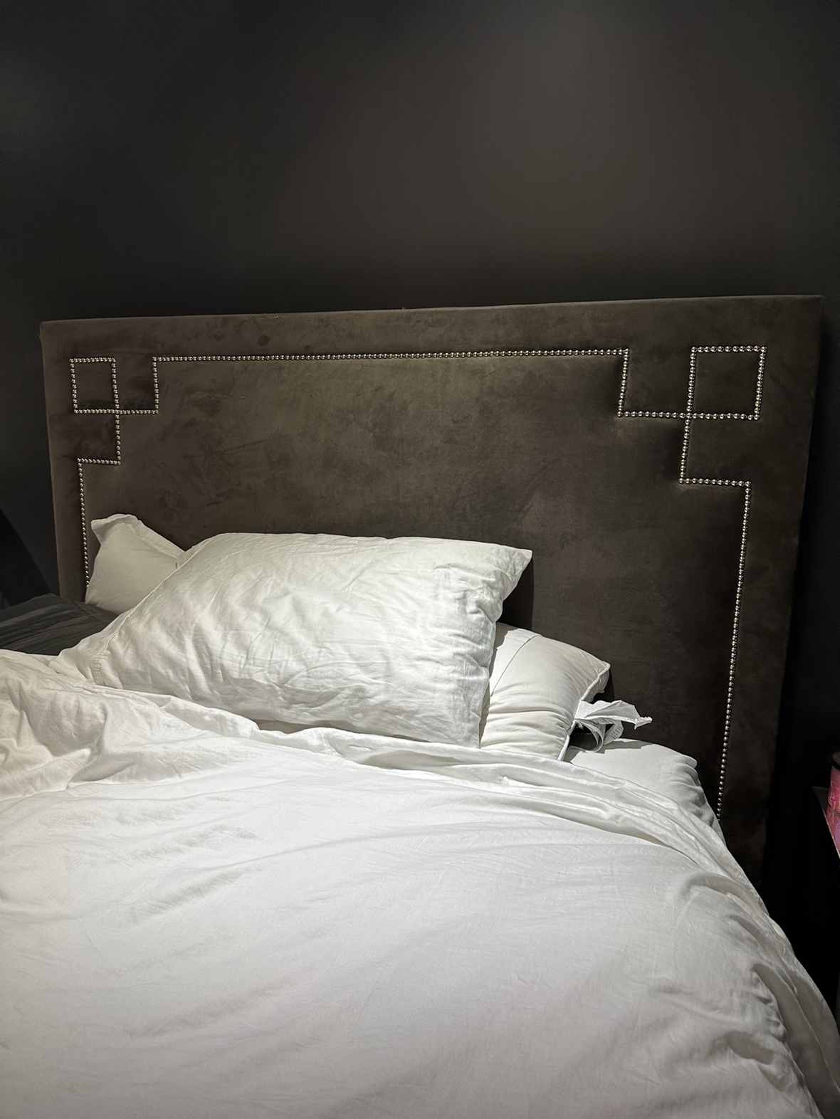 Queen bed frame - photo 2