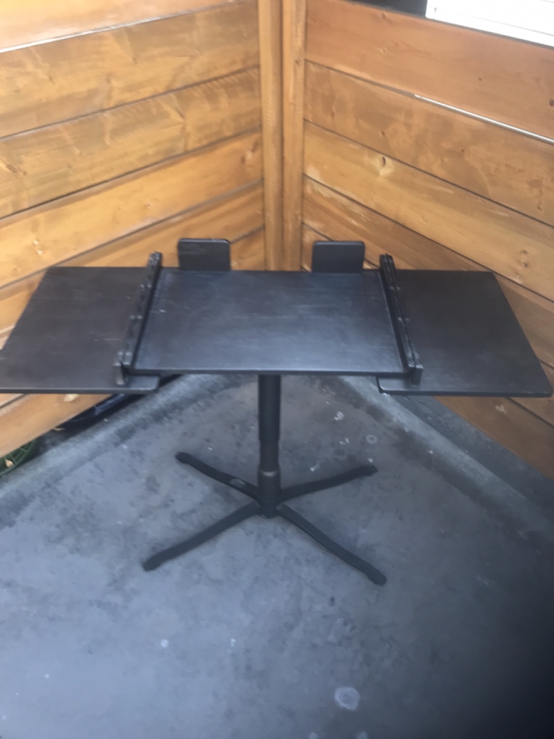 Table - photo 2