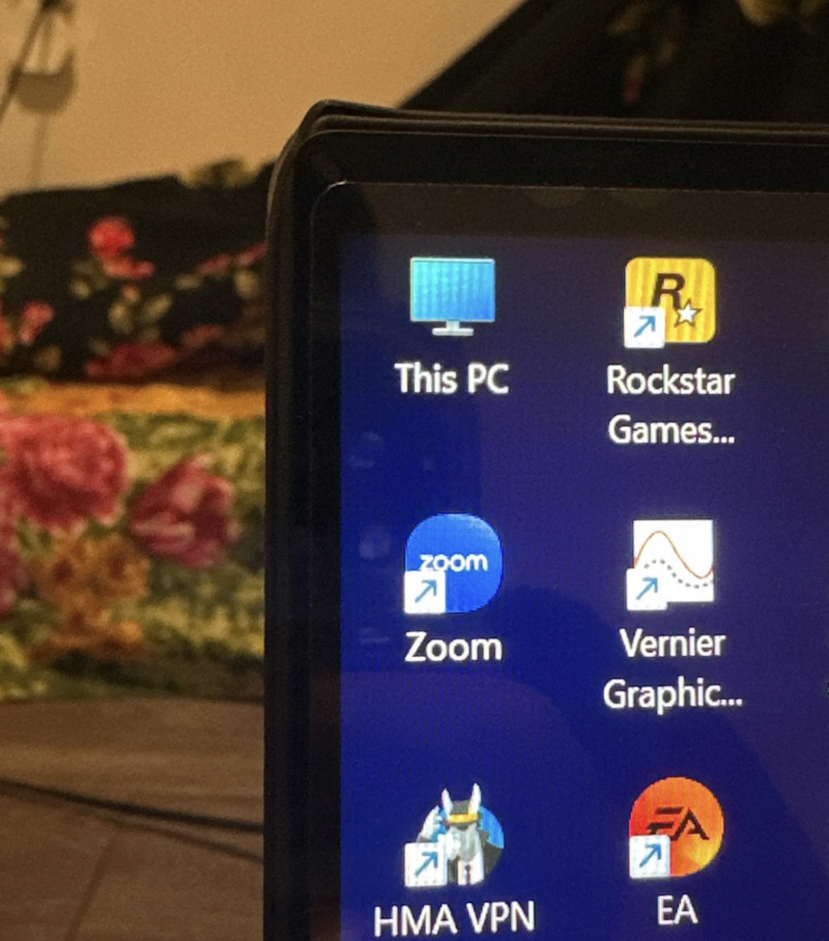 Asus Rog Flow X13(2021)-GV301QE image indicator(9)