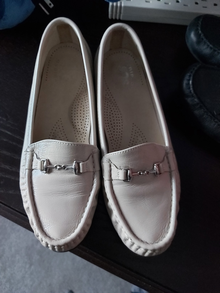 SAS tripad comfort beige loafer shoes, size 8.5 image indicator(2)