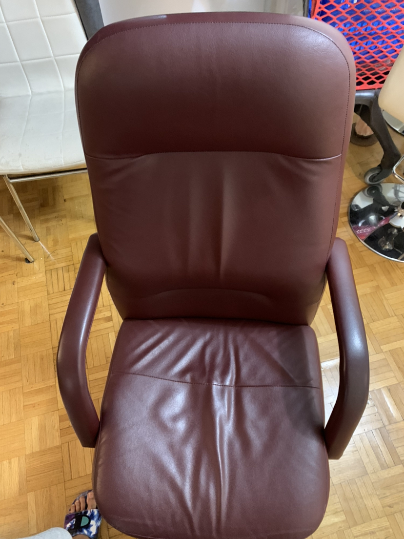 Red wine office chair with wheels - photo 2