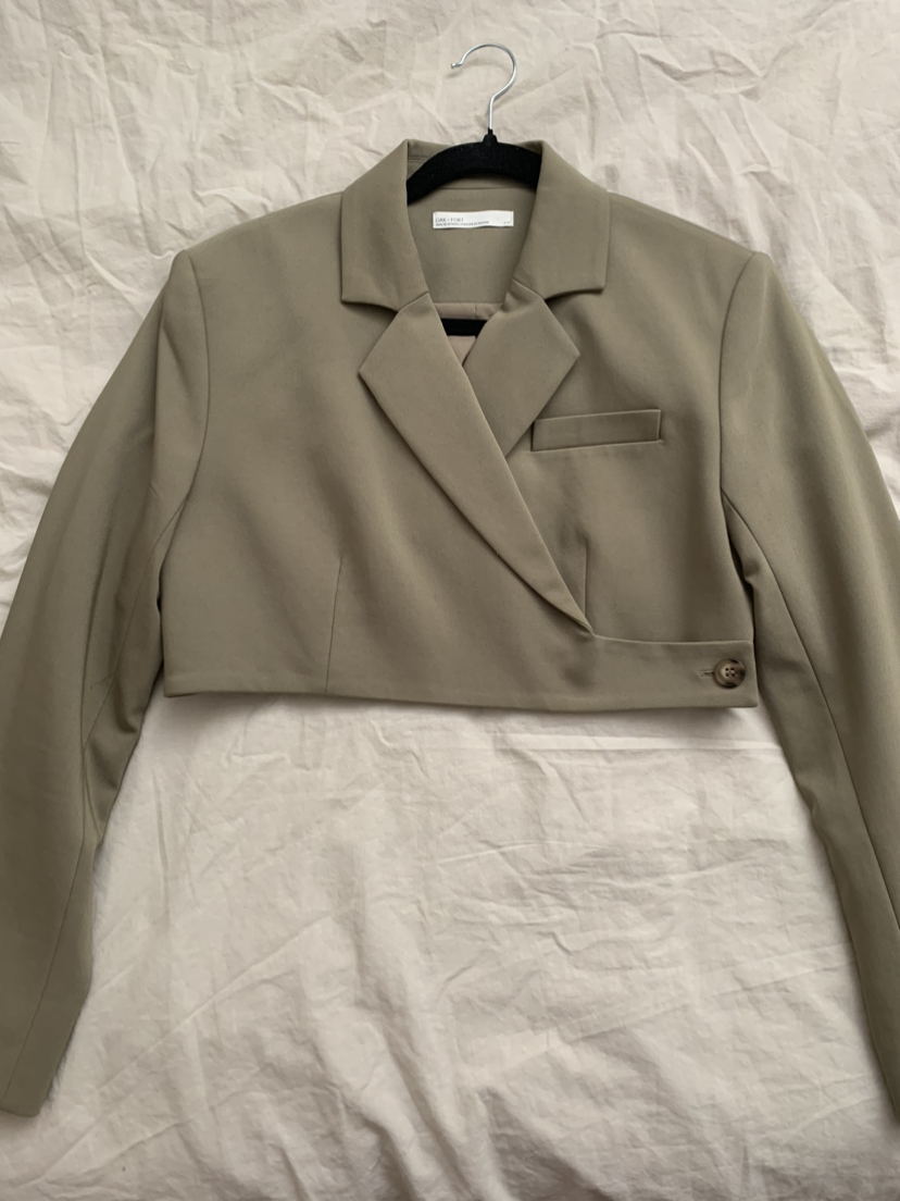 Oak + Fort Crop Blazer