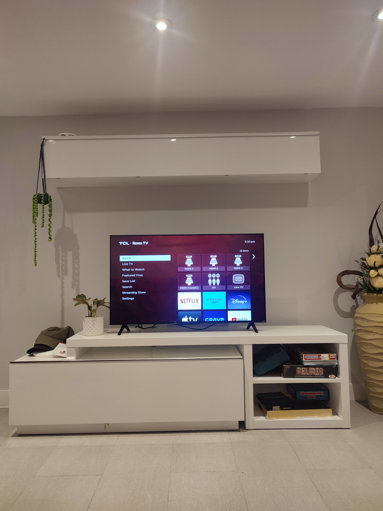 TCL 43" Roku Smart TV thumbnail