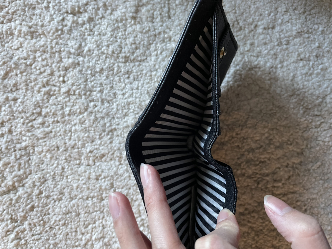 Kate spade square black wallet image indicator(4)