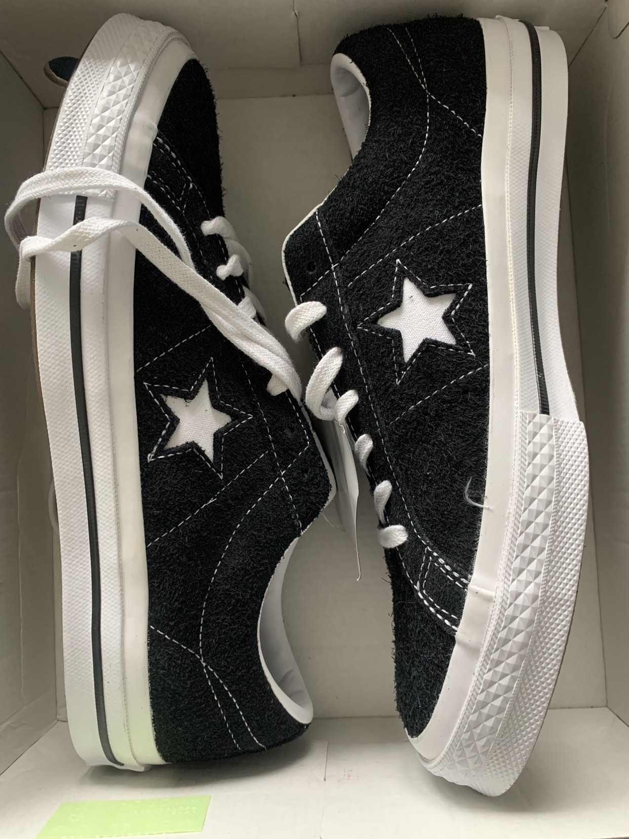 Converse size 8 men’s 10 women’s image indicator(2)