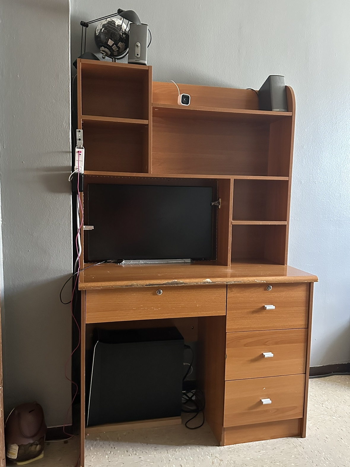 Desk computer
