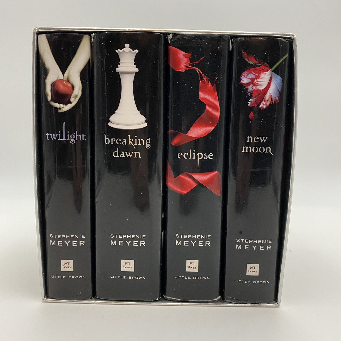 The Twilight Saga Collection 4 Book Box Set Hardcover