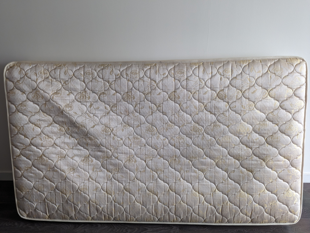 Mattress Twin (Larger than regular, read description) thumbnail