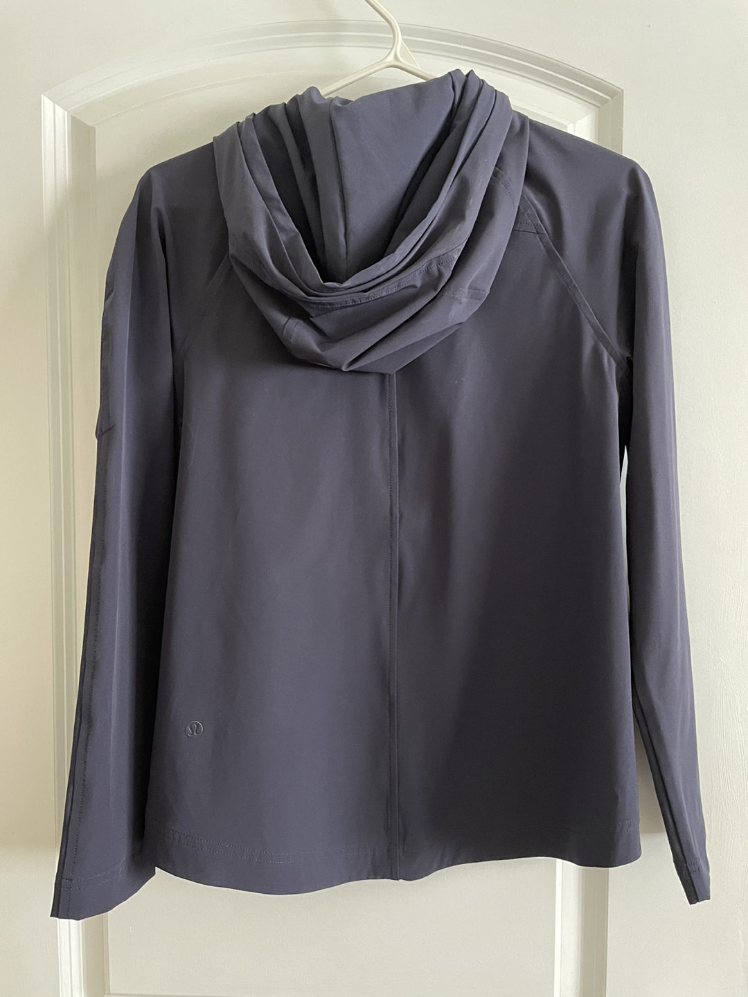 Lululemon navy blue women’s jacket size 2 brand new - photo 4