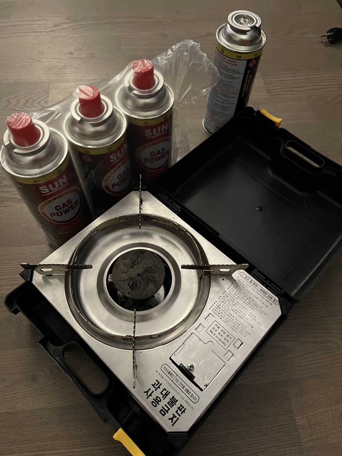 Compact size portable butane gas burner thumbnail