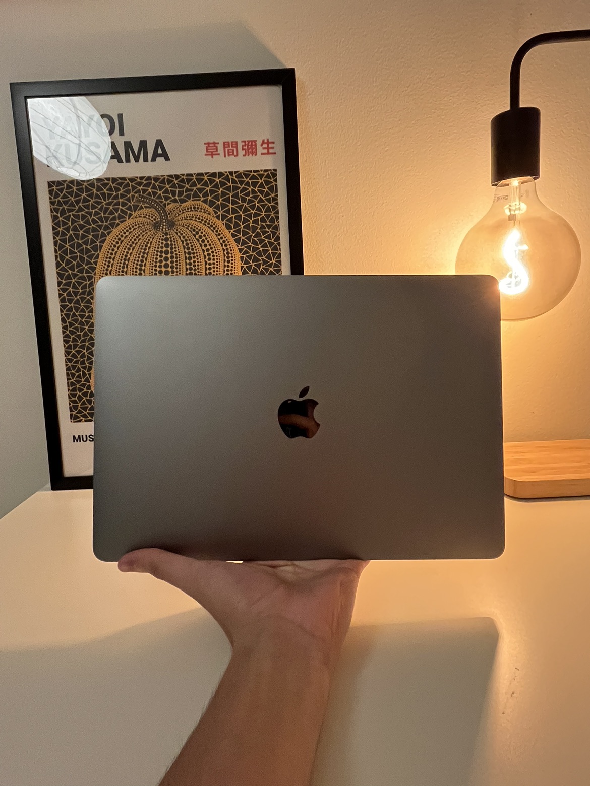 MacBook Air M1 (13-inch) Space Grey - photo 2