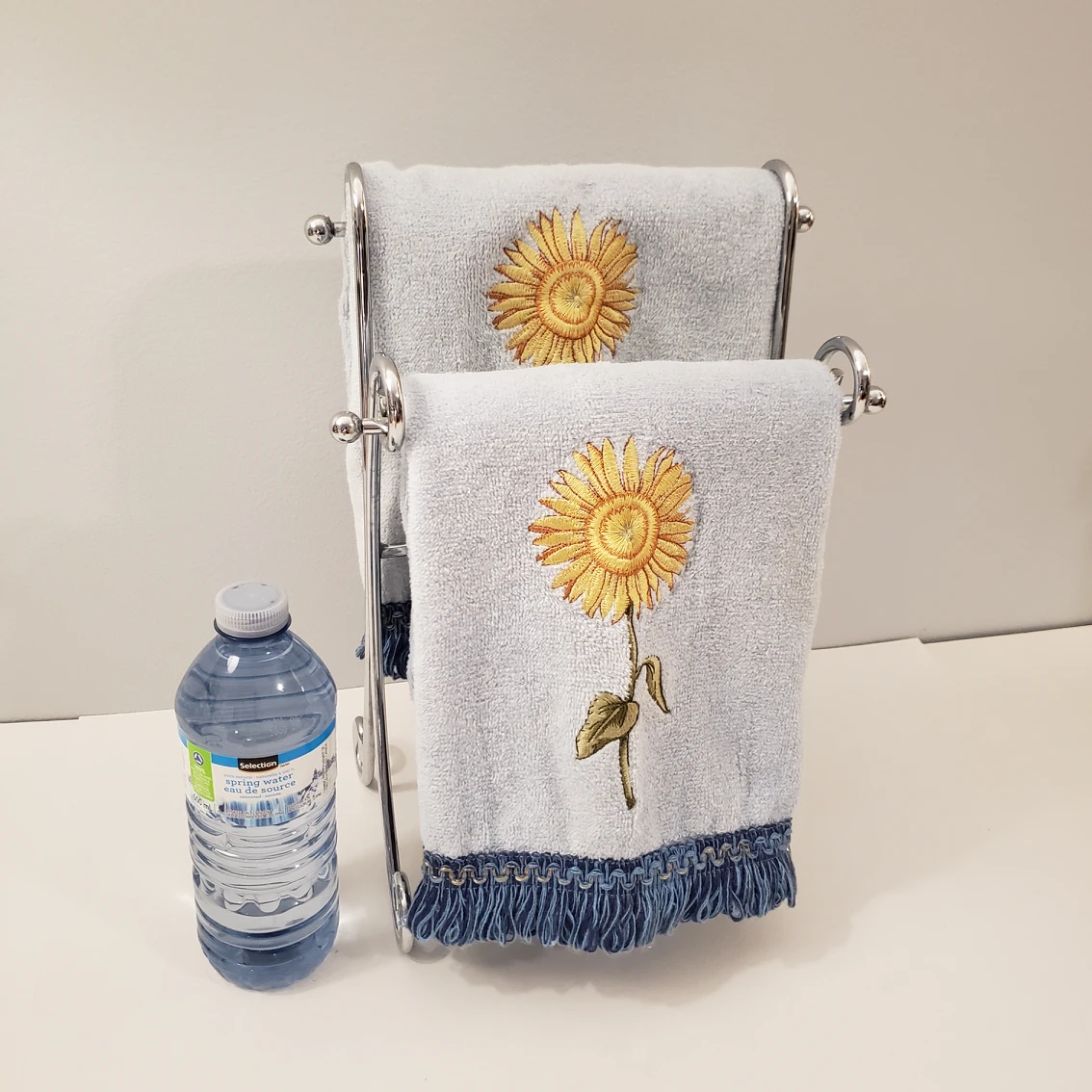 🛁 Wash Hand Towel Display Rack Holder image indicator(7)