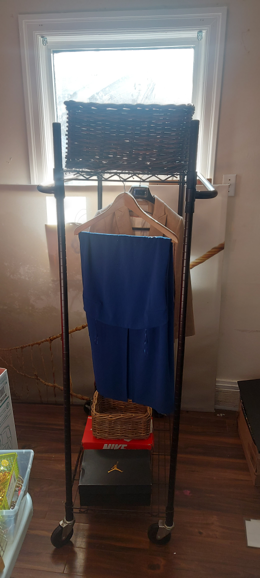 Metal Garment Rack - photo 3