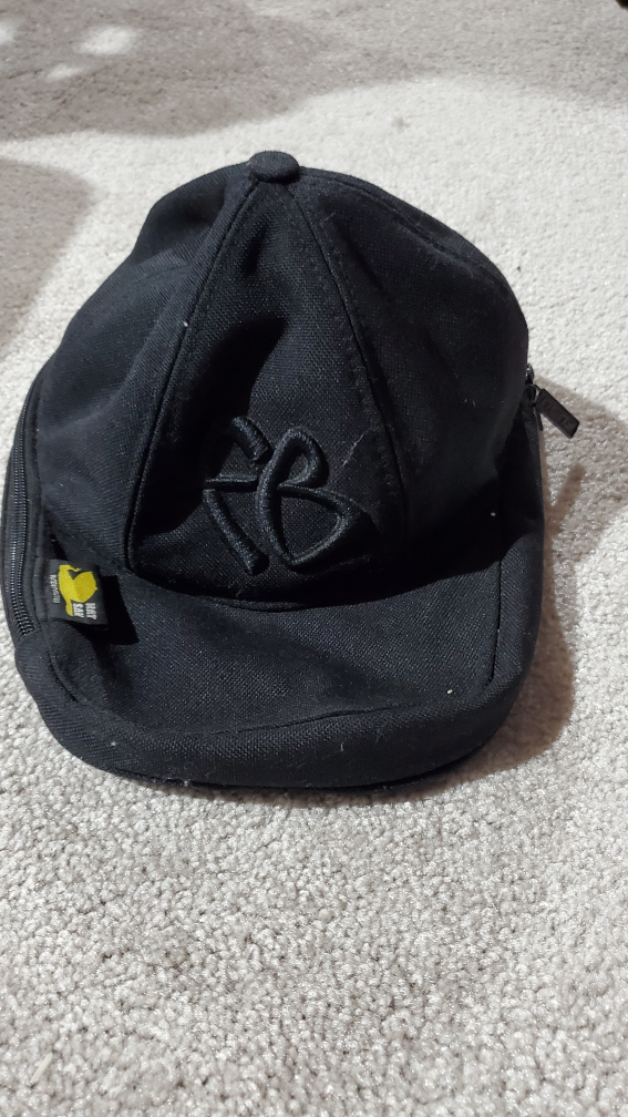 Hat holder