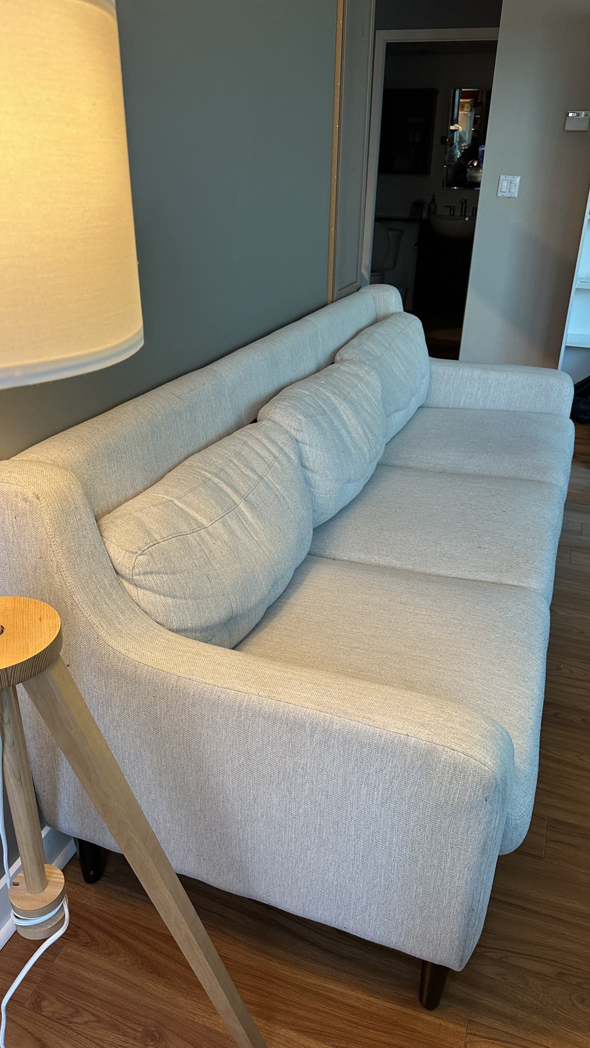 Premium quality couch - photo 4
