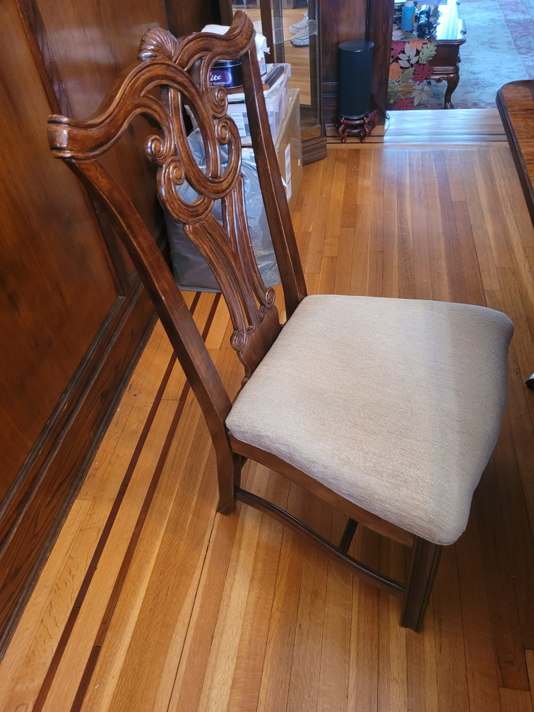 Dining room table - photo 3