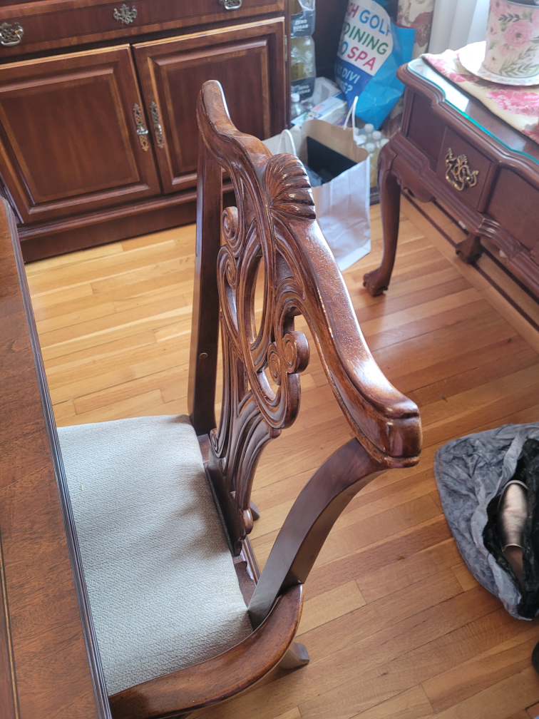 Dining room table - photo 4