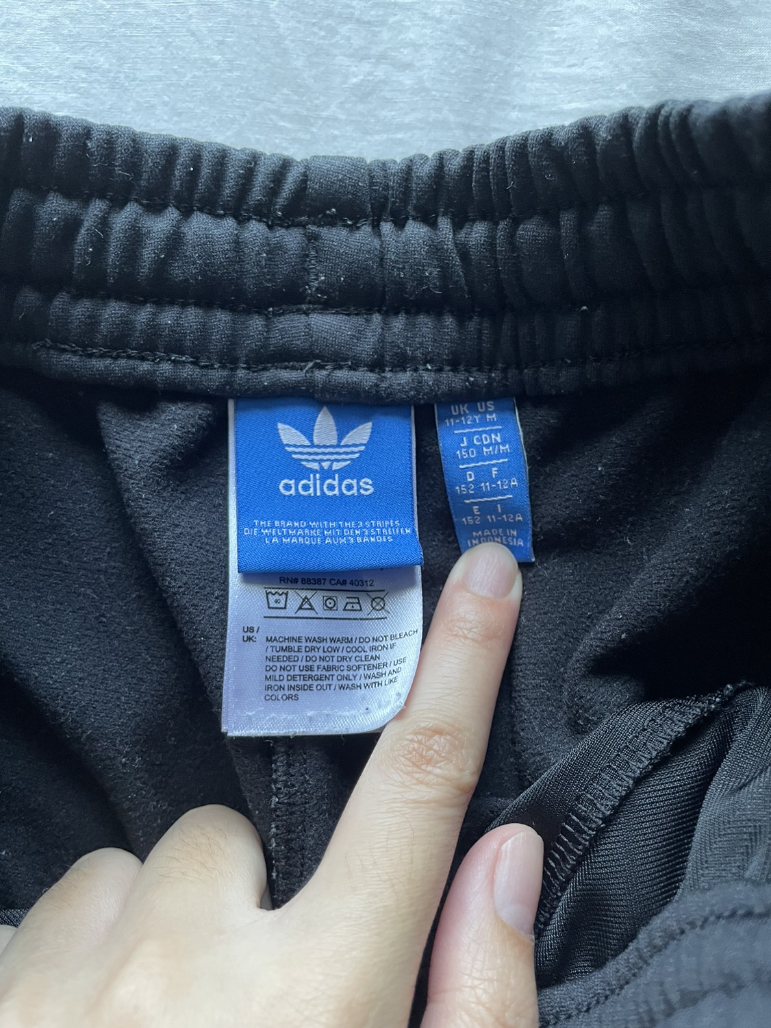 Adidas Classics 3 Stripes Trackpants - photo 5