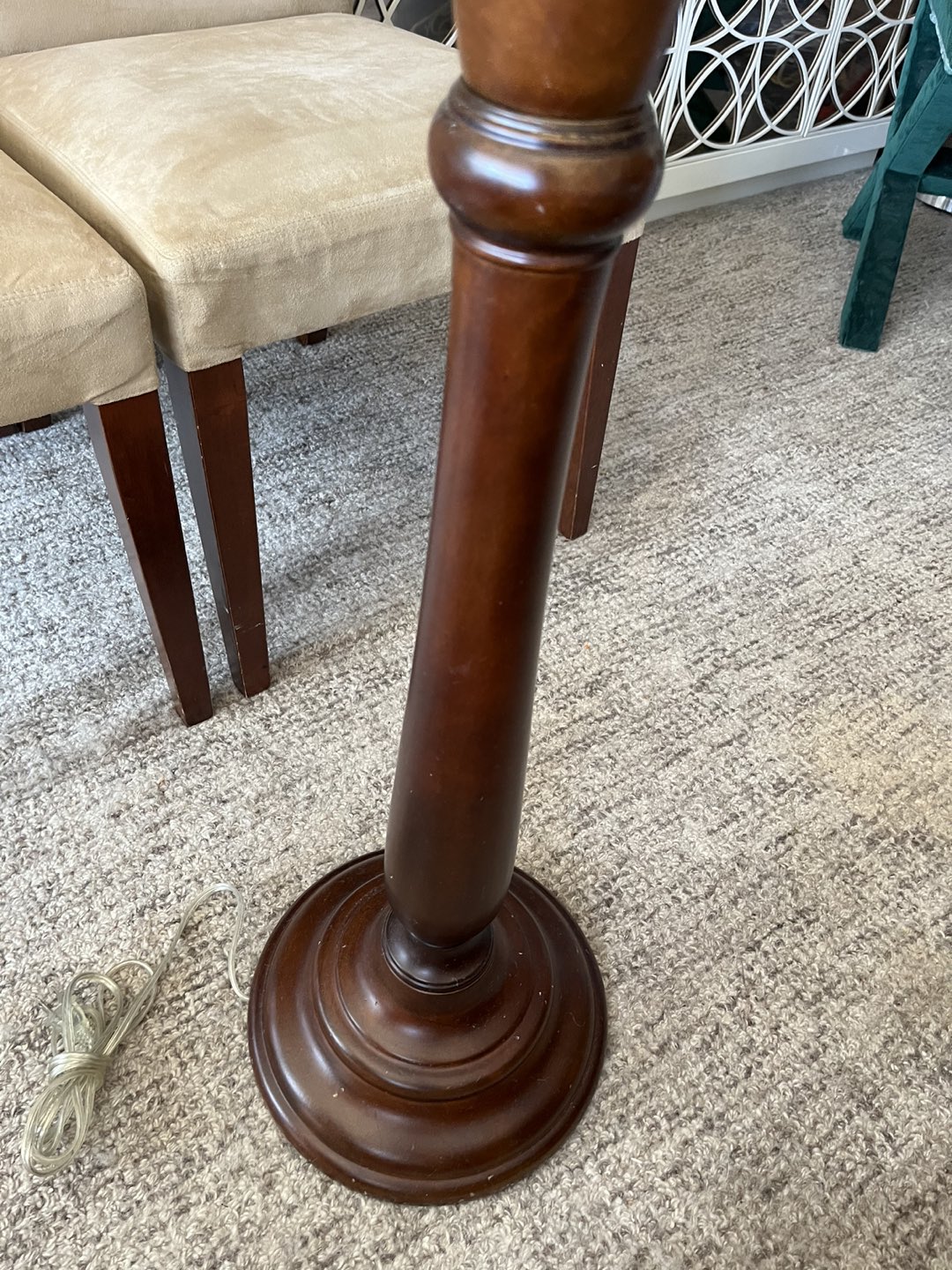 Traditional Wooden Turned Spindel Floor Lamp - photo 2