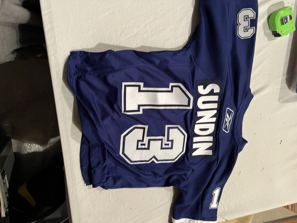 Toronto Maple Leafs hockey jersey youth image indicator(3)