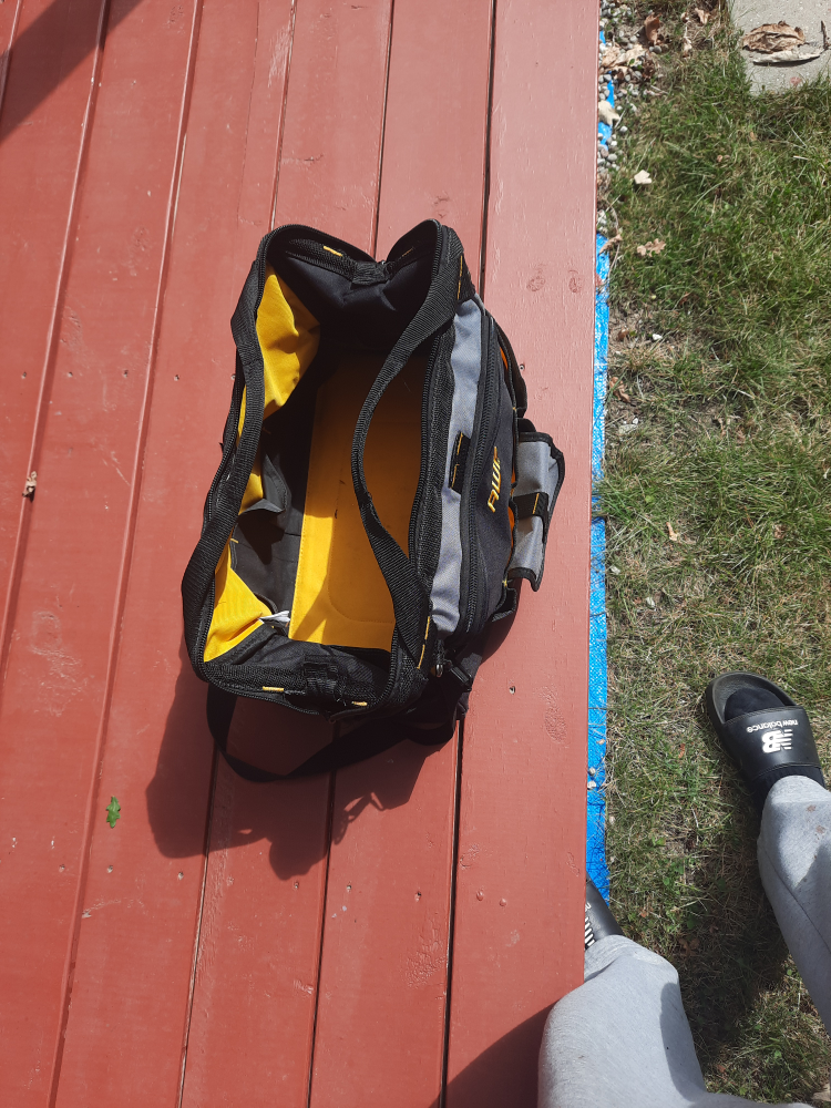 19" Tool bag $20 - photo 3