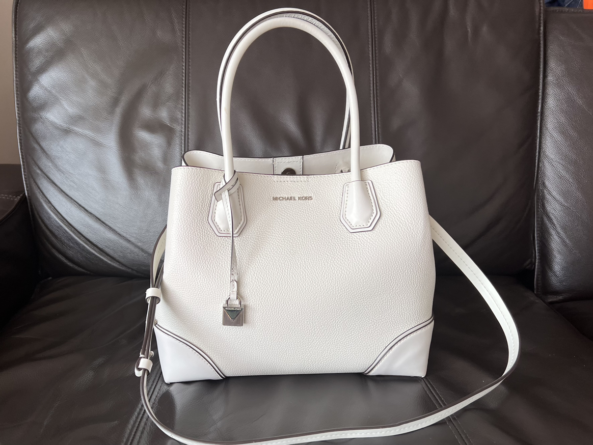 Michael Kors Mercer Gallery Medium Pebbled Leather Bag