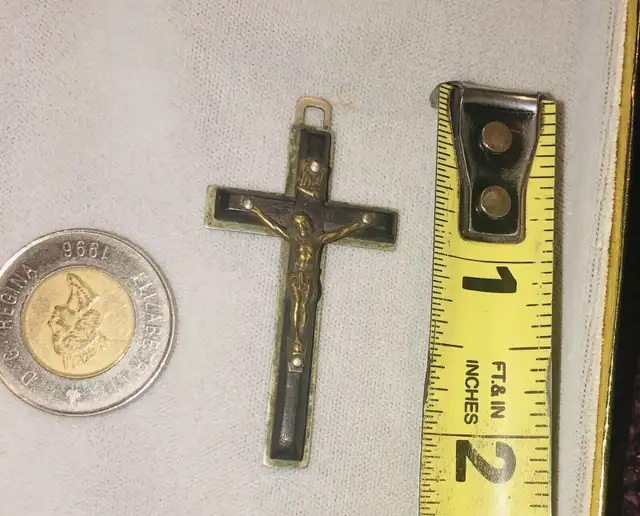 Antique crucifix image indicator(4)
