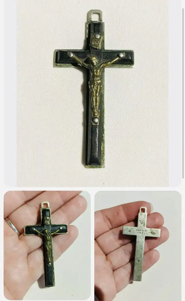 Antique crucifix image indicator(7)