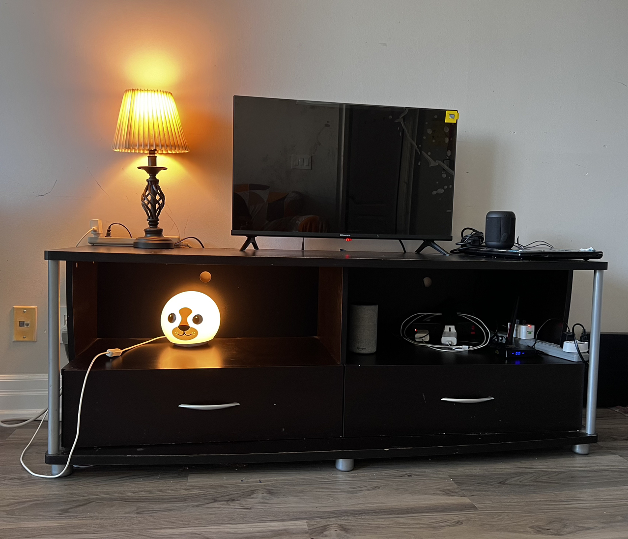 Tv table