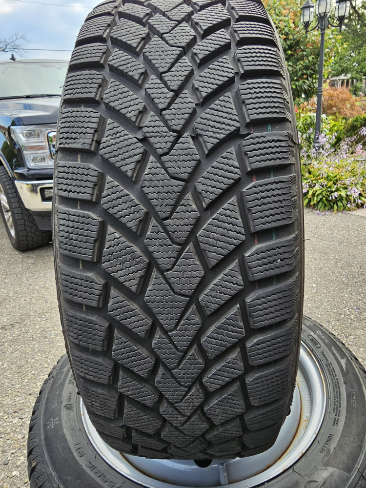 205/55/16  HAIDA HD617  Winter Tires and Rims
