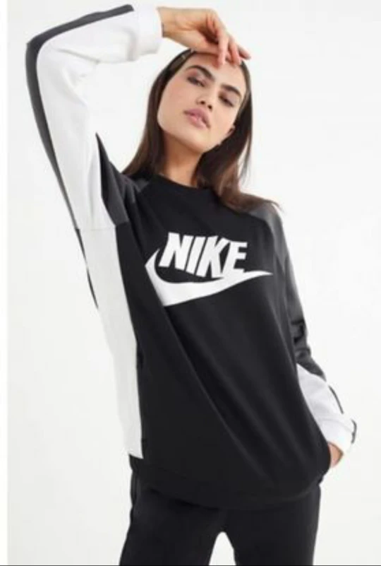 Nike Women's Crewneck