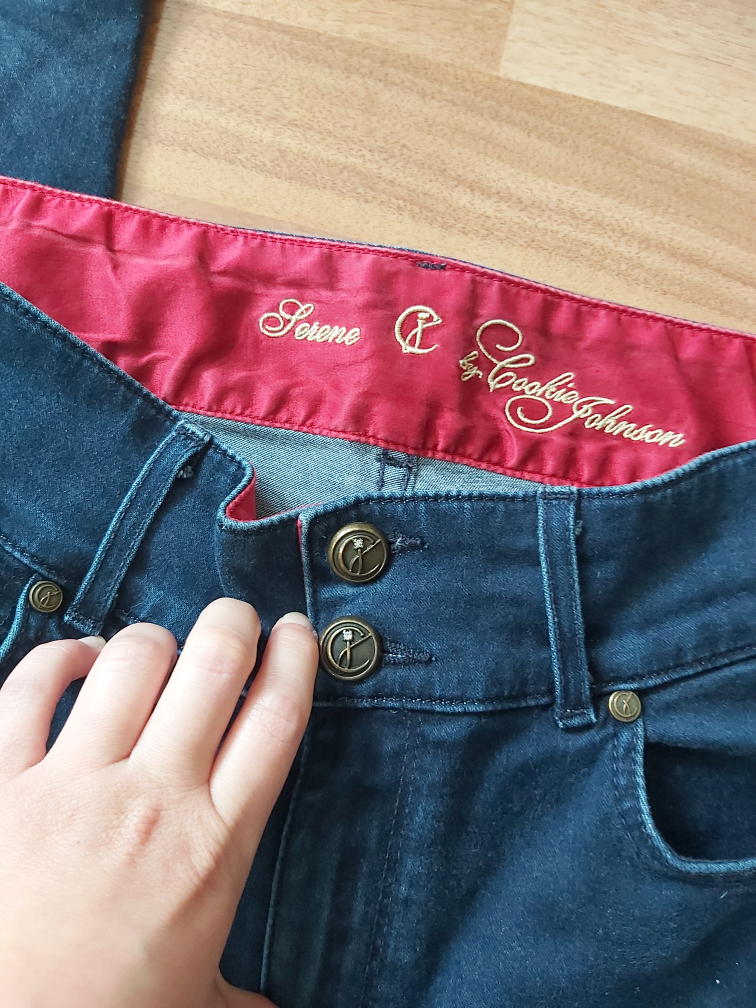 Vintage Cookie Johnson stretchy dark jeans, size 29 image indicator(2)