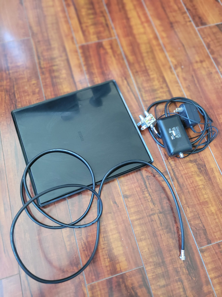 RCA flat HDTV indoor antenna thumbnail