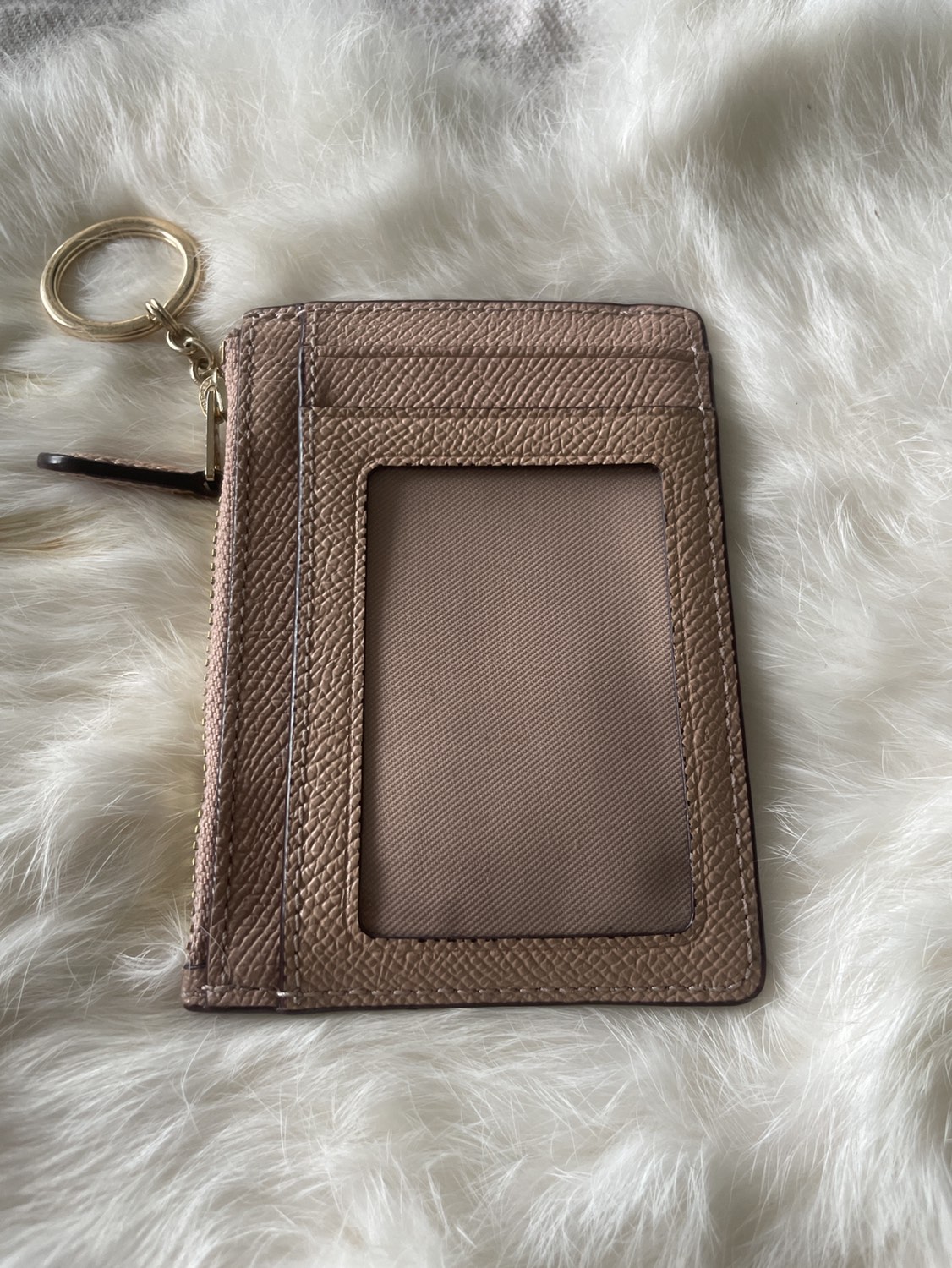 Coach wallet image indicator(2)