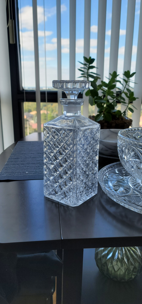 Crystal Whisky Decanter thumbnail