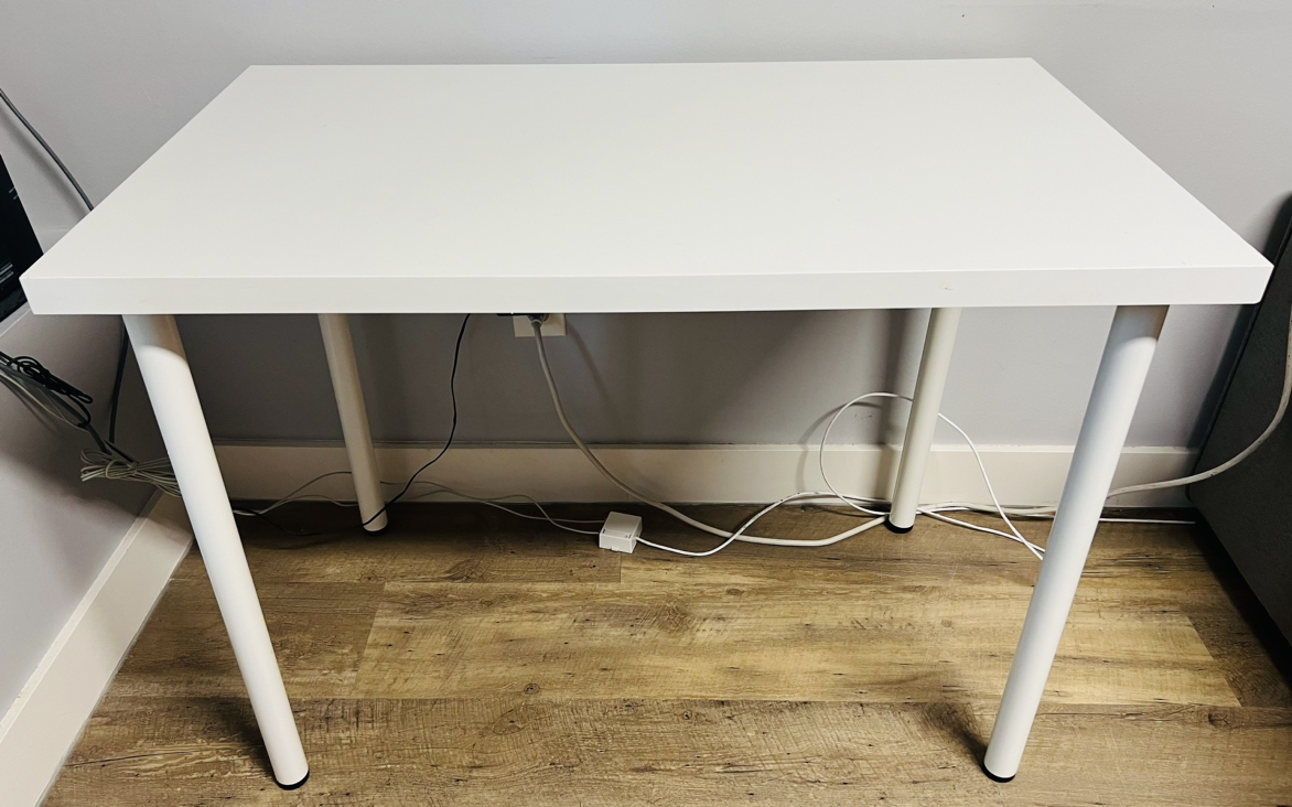 IKEA white Linnmon/Adils desk/table thumbnail