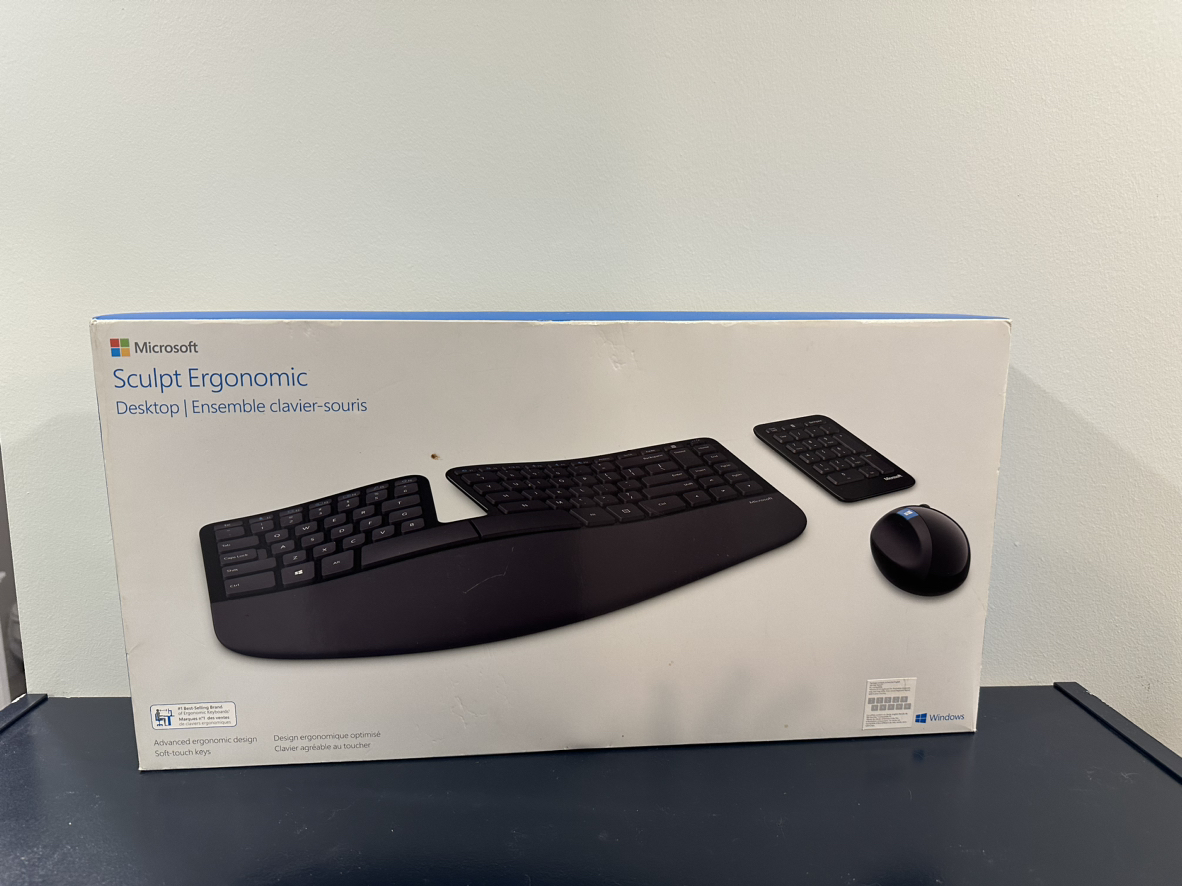 Microsoft Ergonomic Desktop Keyboard & Mouse Bundle, English