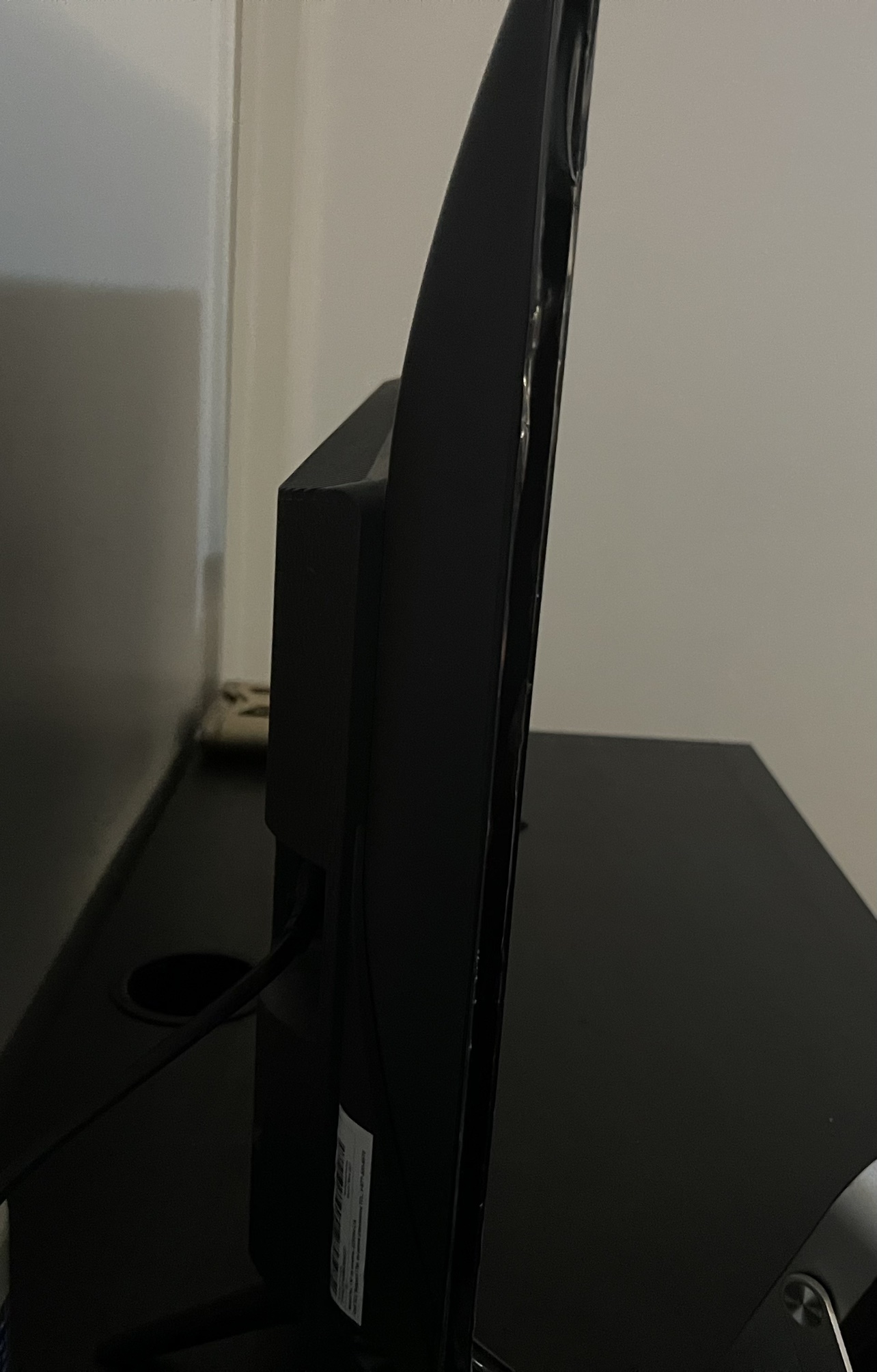 32 Inch Smart TV with Remote; Moving sale - photo 4