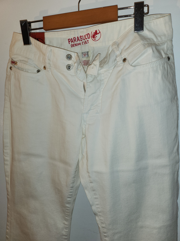 white jeans thumbnail