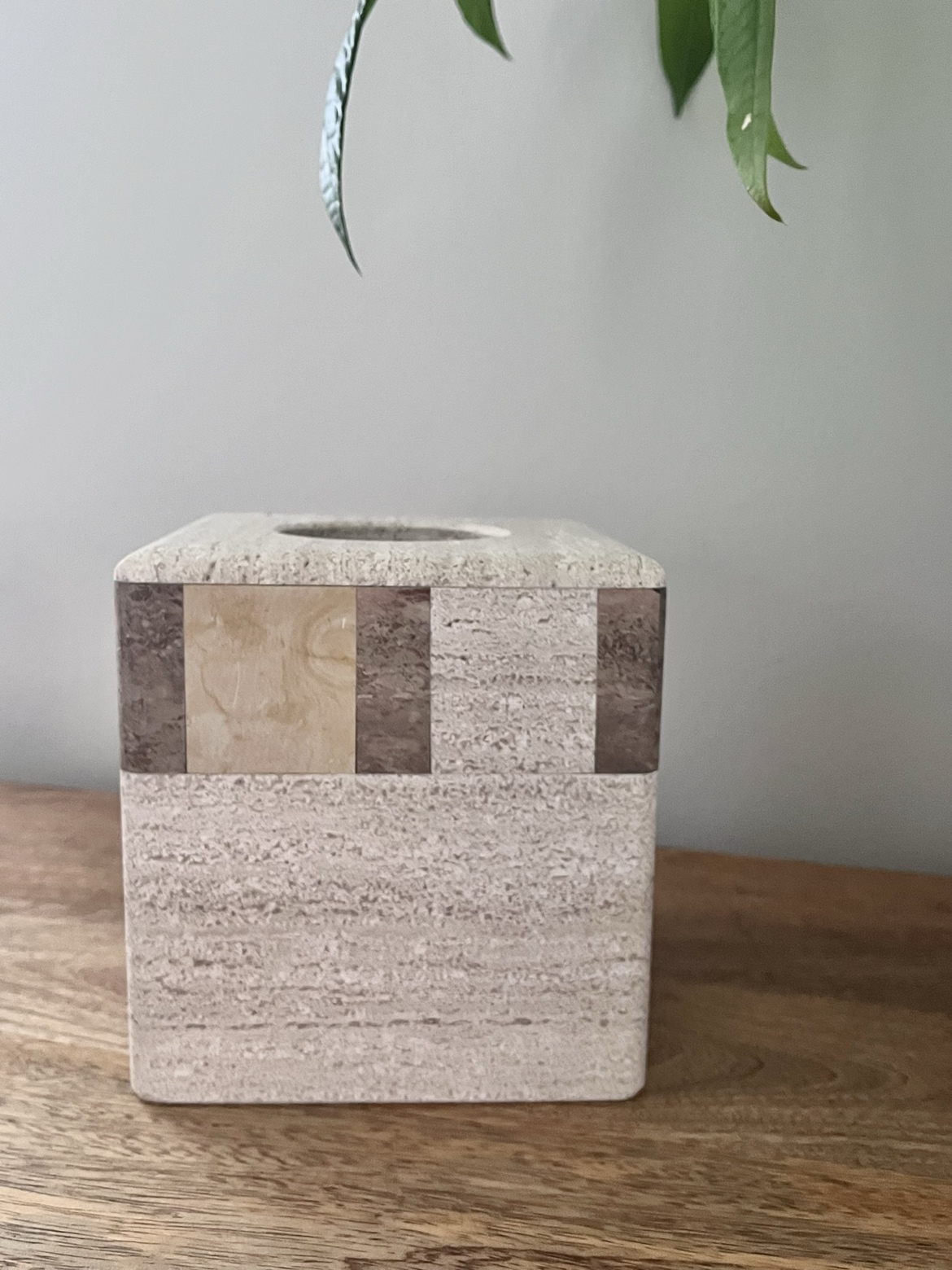 Heavy stone Kleenex box holder image indicator(2)