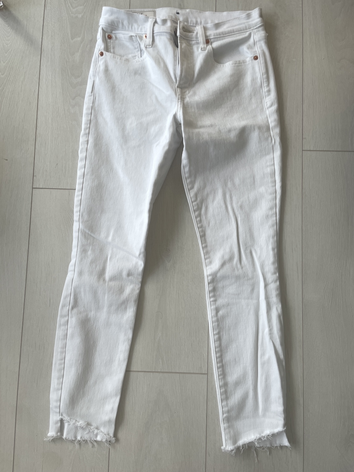 Gap white jeans thumbnail